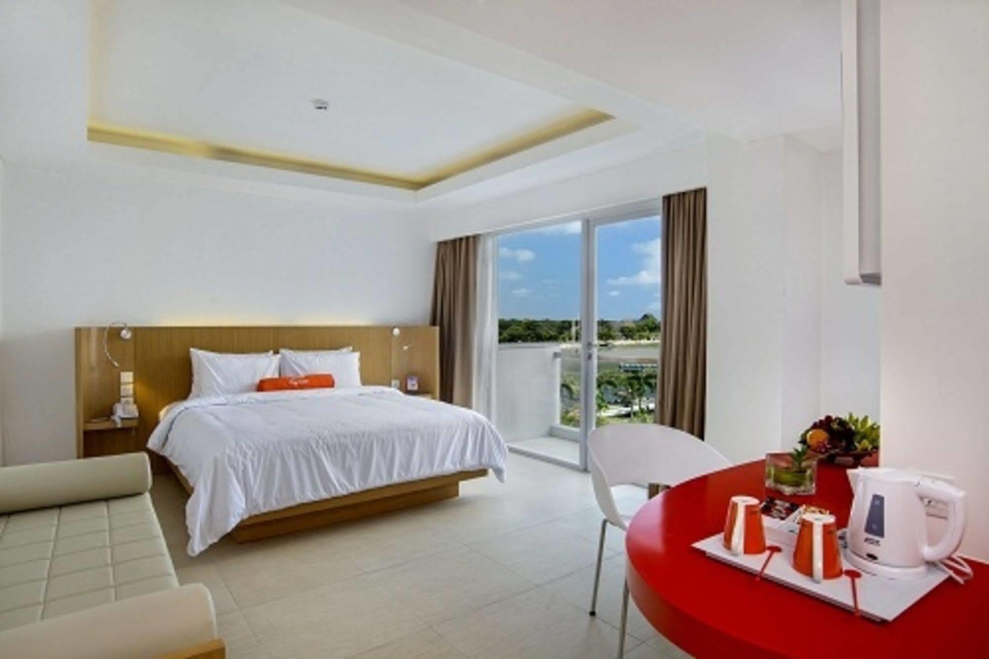 HARRIS Hotel Kuta Galleria - Bali Dış mekan fotoğraf